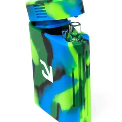 Eyce Solo Silicone Dugout - Color#Bangin>Black>Cotton Candy>Creature Green>Desert>Everglade>Planet>Smoke>Whiskey>Winter (E2D86A)