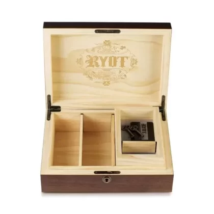 RYOT Humidor Walnut Combo Box (8×11) - Ejuicewarehouse