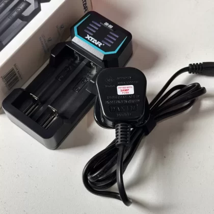 XTAR D2 Fast Charging Li-ion Battery Charger