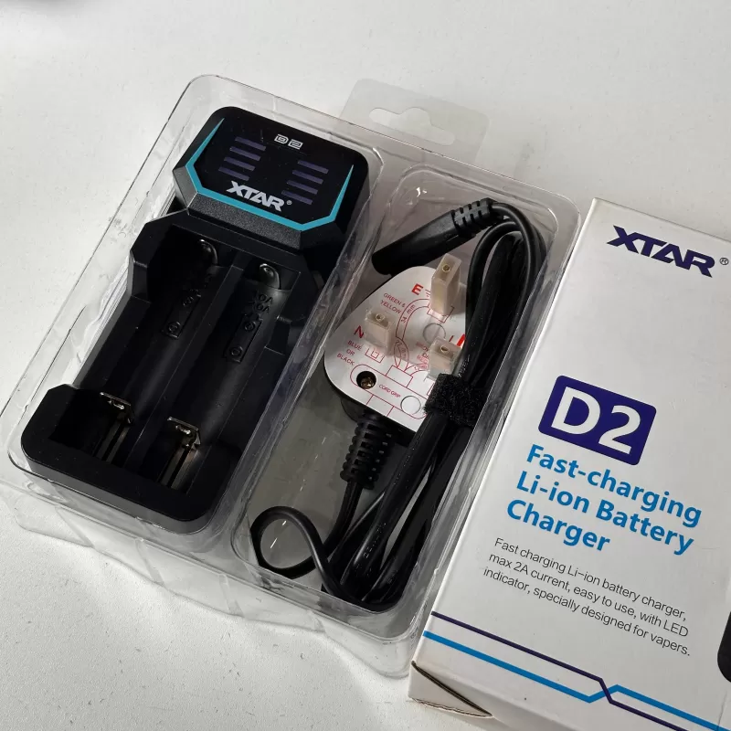 XTAR D2 Fast Charging Li-ion Battery Charger - Image 2