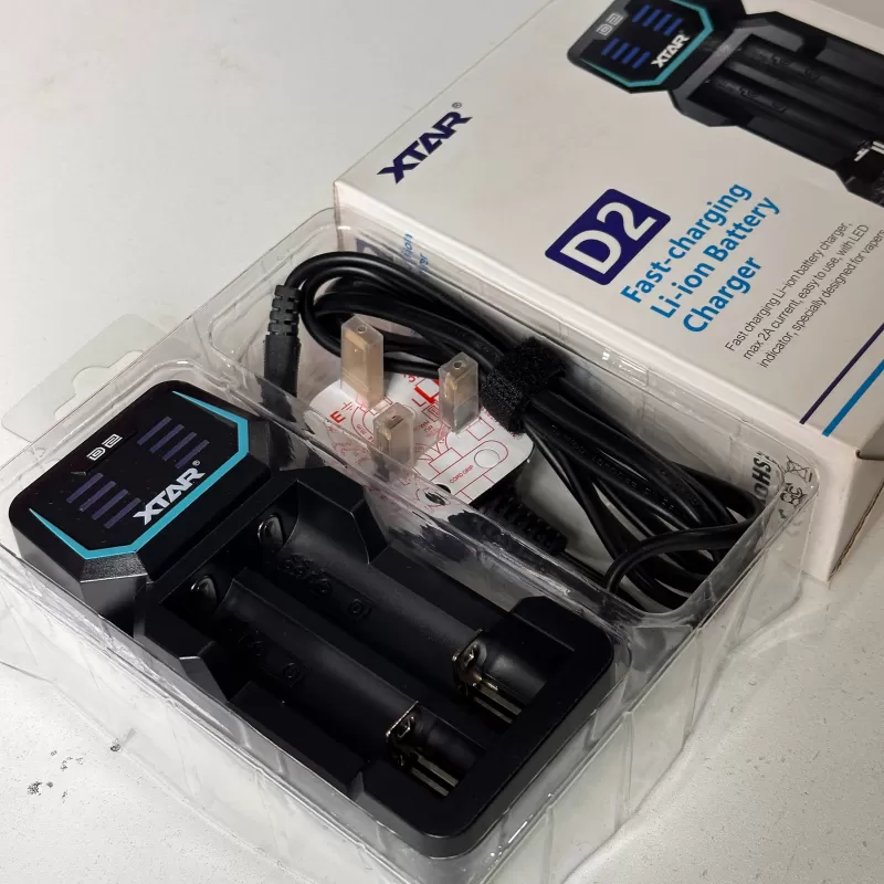 XTAR D2 Fast Charging Li-ion Battery Charger - Image 3